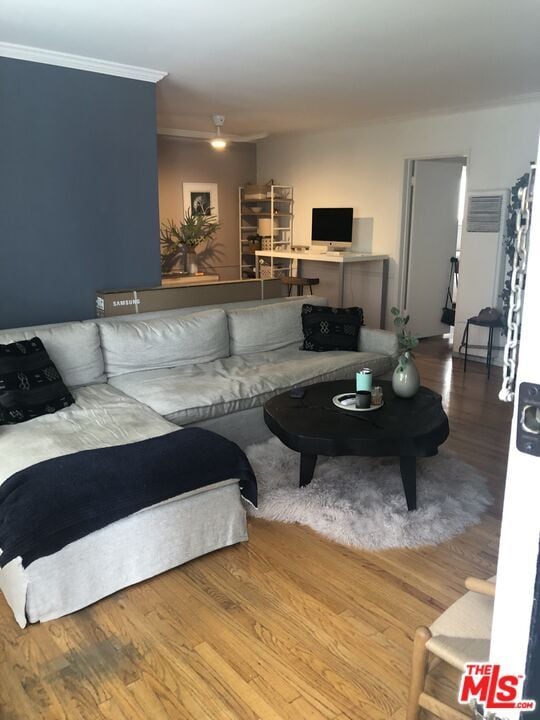 Building Photo - 8360 Blackburn Ave Unit 4