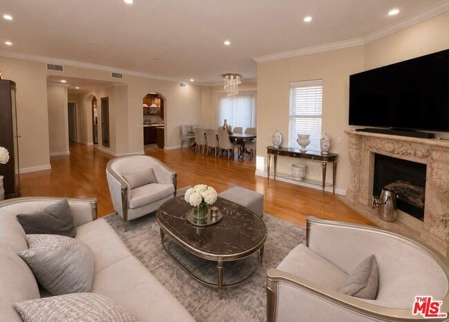 Photo - 333 W Milford St Unit 302