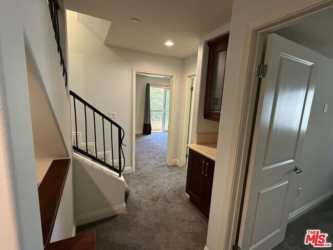 Photo - 5401 Morella Ave Unit 101