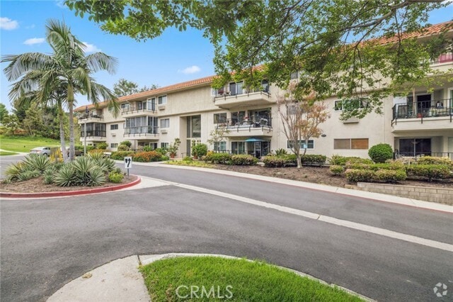 Building Photo - 2391 Via Mariposa W Unit 2H Rental