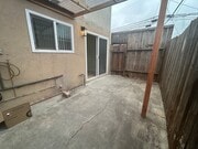 Photo - Spacious 2bed 1.5bath Apartment for Rent in Huntington Beach
