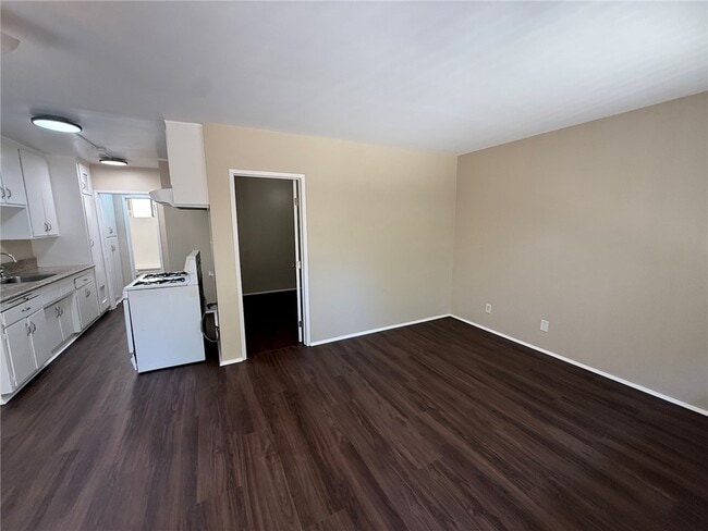 Photo - 414 N San Gabriel Ave Unit 2