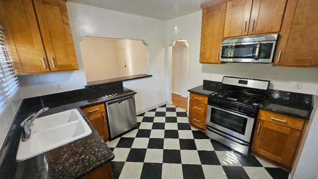 Photo - 1210 N Orange Grove Ave Unit 7