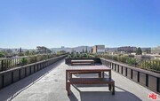 Photo - 10806 Blix St
