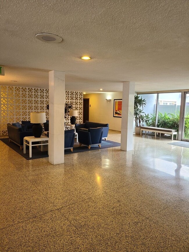 Photo - 1200 Unit 64