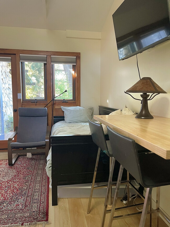 Photo - 3355 Reta St Unit Craftsman Guest Cottage