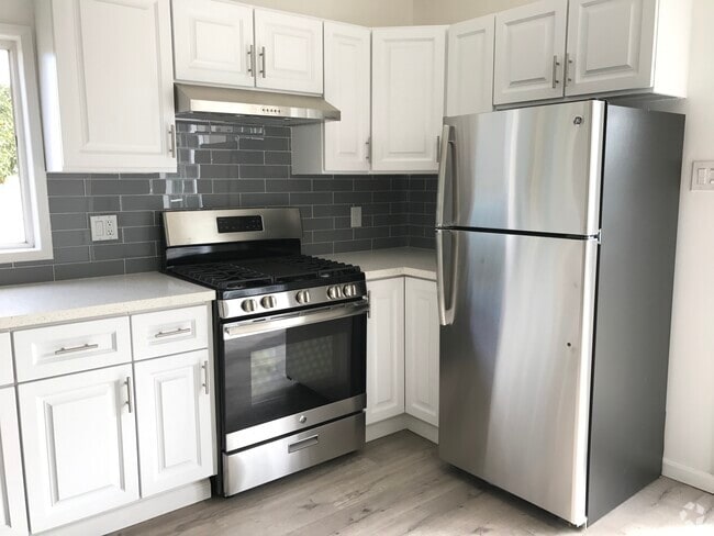 Building Photo - 6856 Quakertown Ave Rental