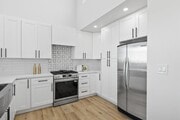 Photo - 700 Selma Pl