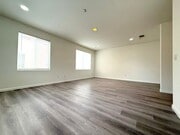 Photo - 2054 Unit C
