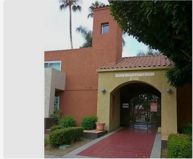 Building Photo - 8039 Reseda Blvd Unit #215