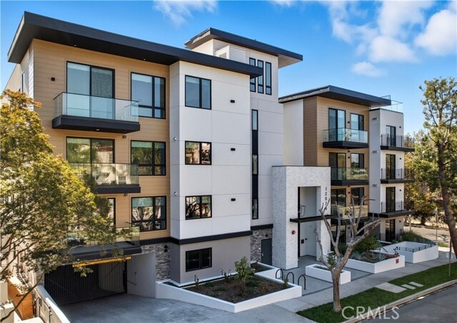 Building Photo - 12078 Guerin St Unit 104