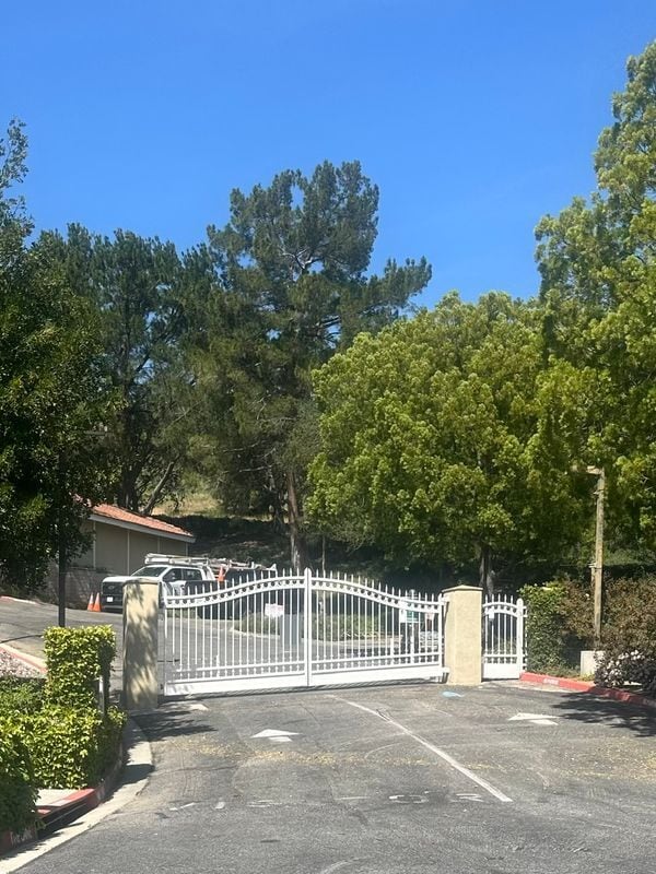 Photo - 2731 Erringer Rd