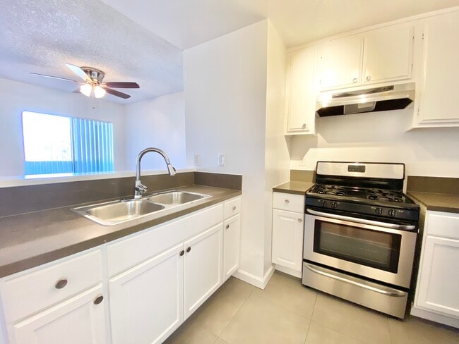 Photo - 5011 Monte Vista St Unit 304