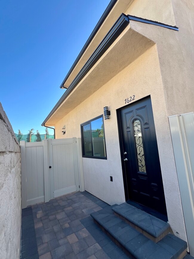 Building Photo - 7622 Arcola Ave