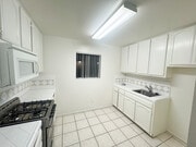 Photo - 15040 Moorpark St