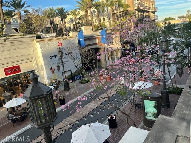 Photo - 205 Caruso Ave