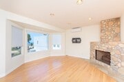 Photo - Contemporary 3 Bedroom/2 Bath Home With Oc...