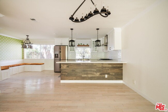 Photo - 141 N Clark Dr Unit 2