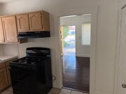 kitchen - 559 Lincoln Ave Unit 559