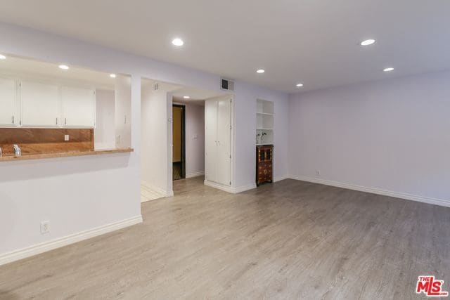 Photo - 435 S Virgil Ave Apartment