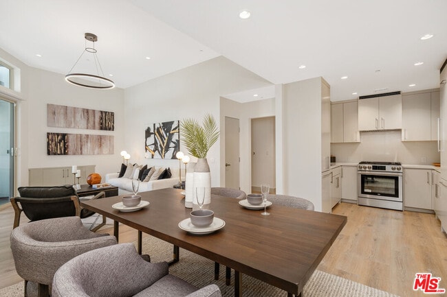 Photo - 130 S Sepulveda Blvd Unit 414