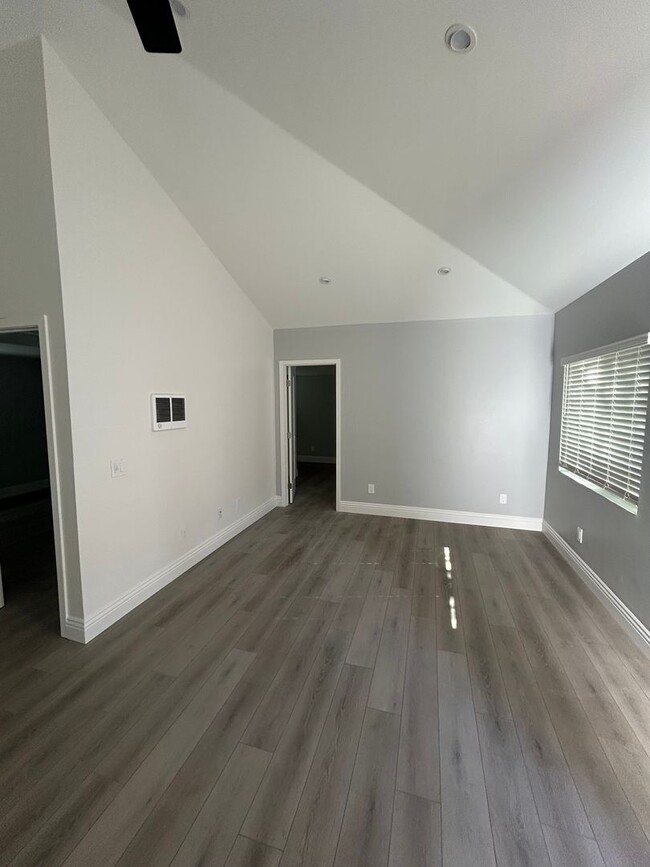 Photo - 3920 3922 3924 & 3926 3rd Ave. Unit 3920