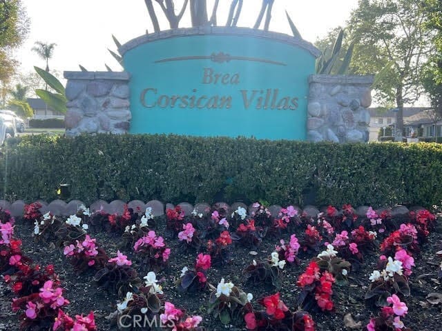 Building Photo - 520 Breezewood Ct