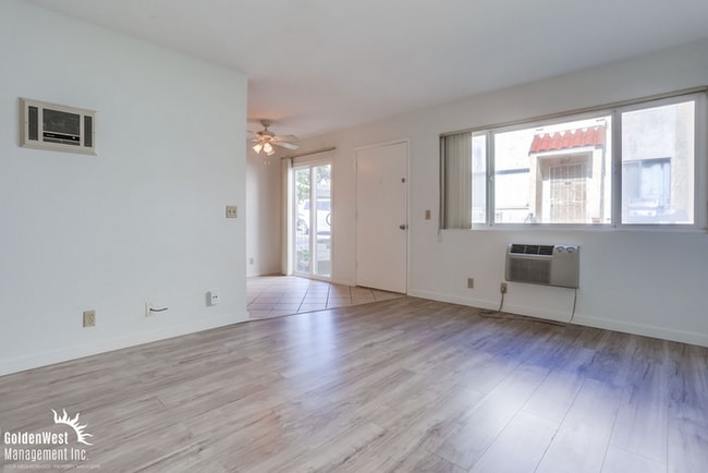 Photo - Charming 2Bdm 1Ba Home with Modern Upgrade...