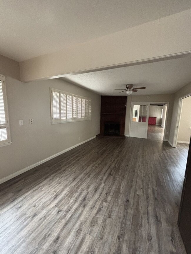Photo - Corner lot La Mirada home!