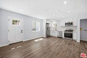 Photo - 3121 Oakhurst Ave