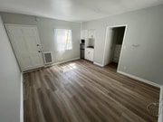 Photo - 944 Tiverton Avenue