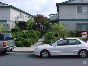 Building Photo - 2010 Ruhland Ave Rental