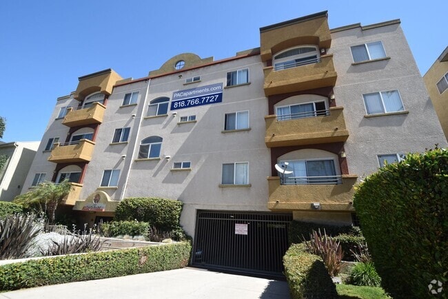 Building Photo - 11311 Morrison St Unit 104 Rental
