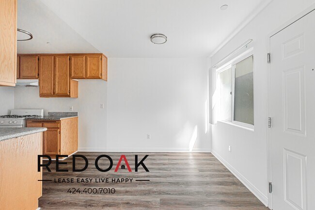 Photo - 326 S Westlake Ave Unit 201
