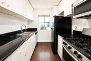 Photo - 20134 Leadwell St