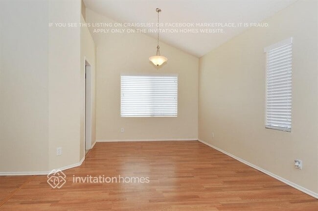 Photo - 28660 Newcastle Rd