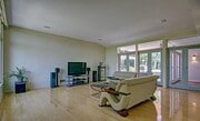 Photo - 310 S Thurston Ave