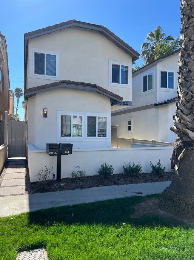 Photo - 204 18th St Unit 204 18th St