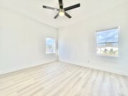 Photo - 707 W 48th St Unit 709 1/2