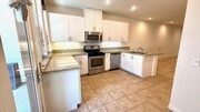 Photo - 904 N Primrose Ln Townhome