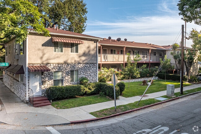 Building Photo - 330-350 Waldo Ave