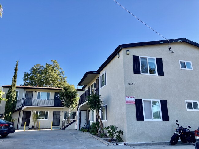 2 Bedroom 1 Bathroom West La Mesa Apartment - 2 Bedroom 1 Bathroom West La Mesa Apartment Unit 4369 B2