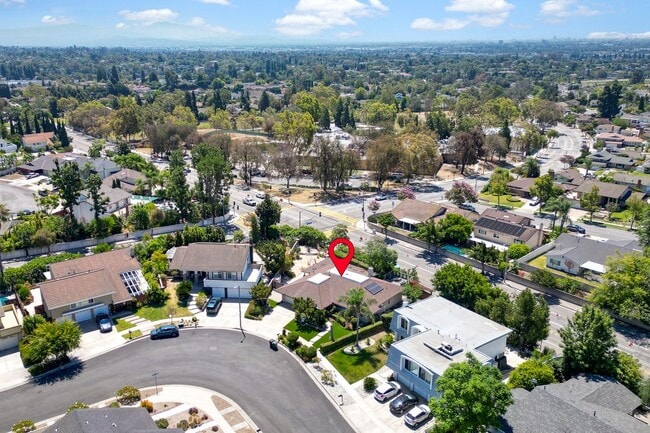 Photo - 1800 Yermo Pl