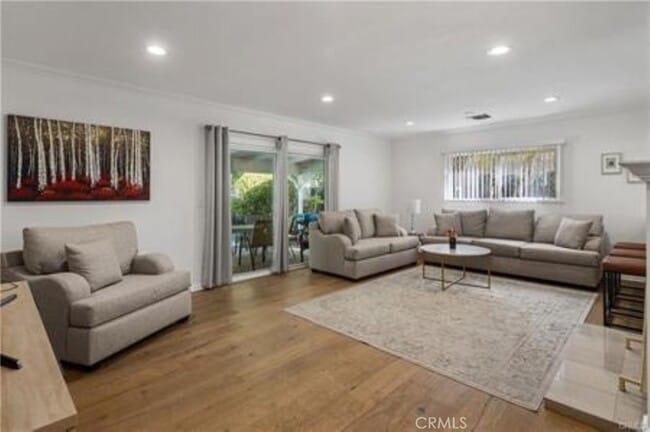 Building Photo - 22335 Kittridge St