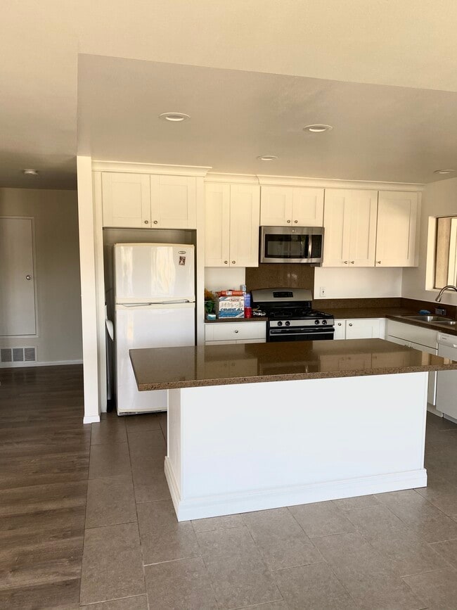 Photo - 1580 Caraway Dr Unit A