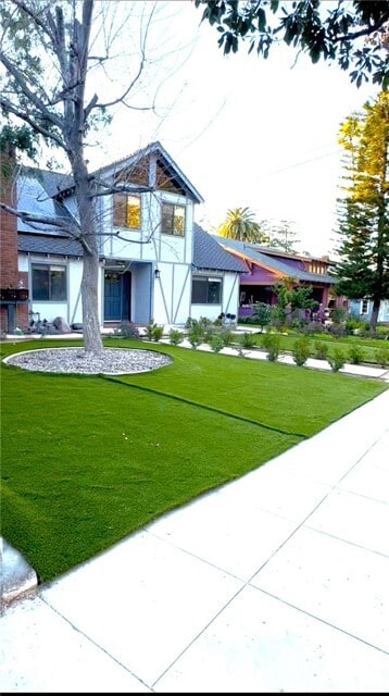 Building Photo - 1204 Palm Ave