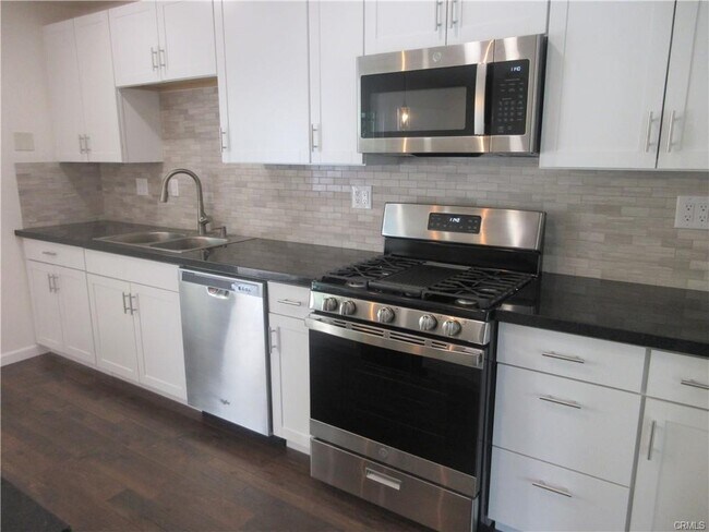 Photo - 20101 Superior St