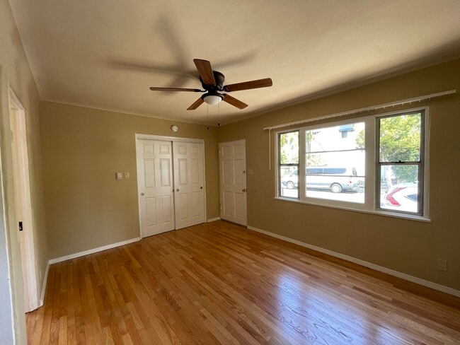 Photo - 736 Marine St Unit 736