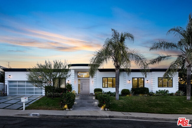 Building Photo - 16341 Sloan Dr