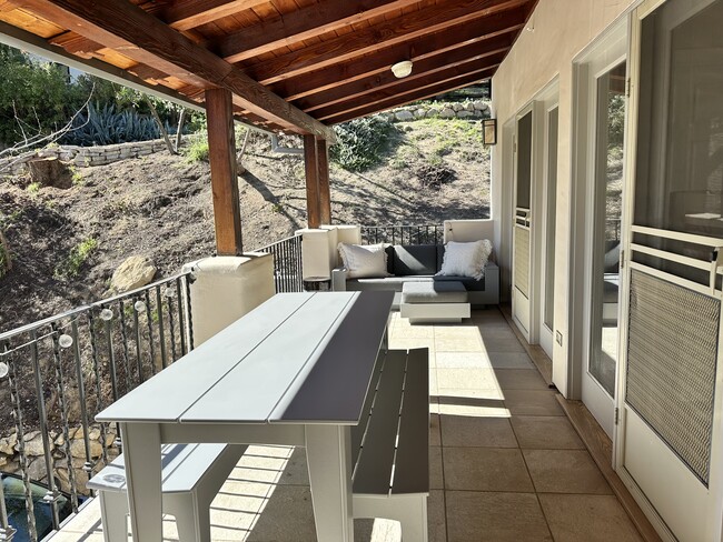 Nestled in the heart of Topanga, this 1 Bedroom, 1 Bath Private Guest House is a true gem. - 22810 Portage Circle Dr Apartment Unit 22810 Portage Circle Dr.